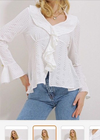 Beyaz Fırfırlı Nakışlı V Yaka Kadın Bluz - Görsel 4