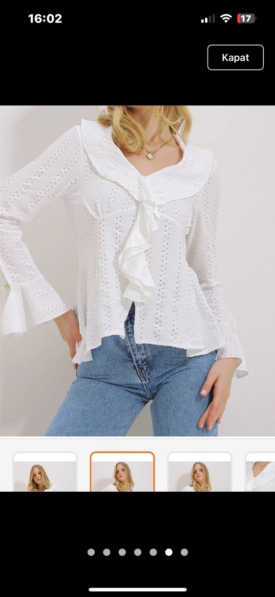 Beyaz Fırfırlı Nakışlı V Yaka Kadın Bluz - Görsel 4