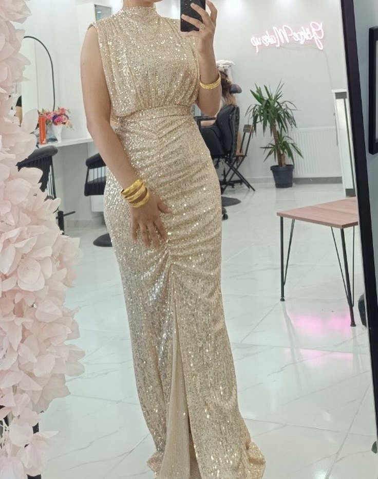 Altın Renk Yılan payetli Uzun Abiye Elbise - Görsel 2