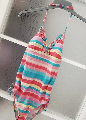 11-12 Yaş Beden LC Waikiki mayo #beğeni #takip #favori