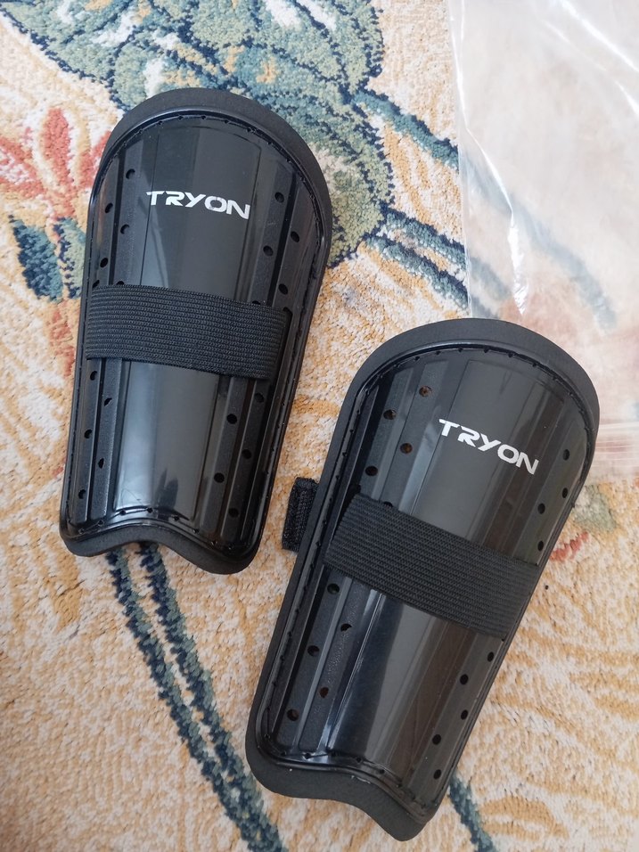 Tryon Siyah Motosiklet Dizlik Velcro Bantlı - Görsel 3