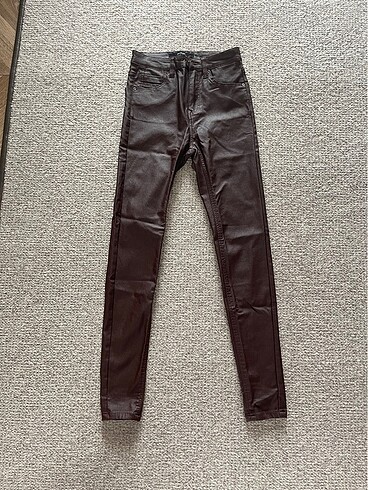 Stradivarious mumlu pantalon 34 beden