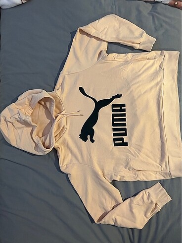 puma sweatshirt