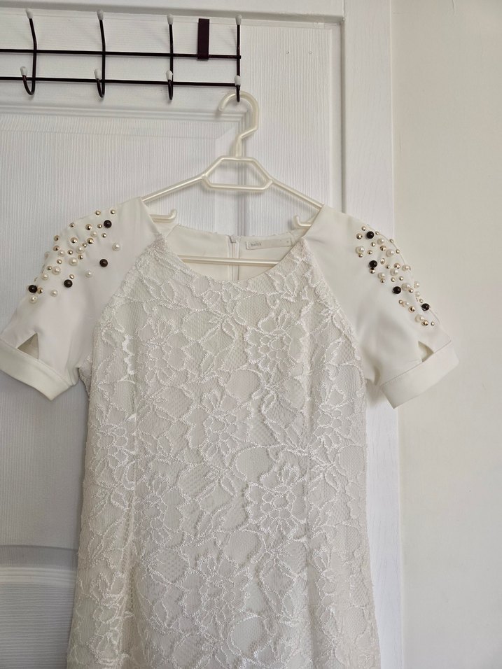 İnci Detaylı Beyaz Dantel Midi Elbise - Görsel 2