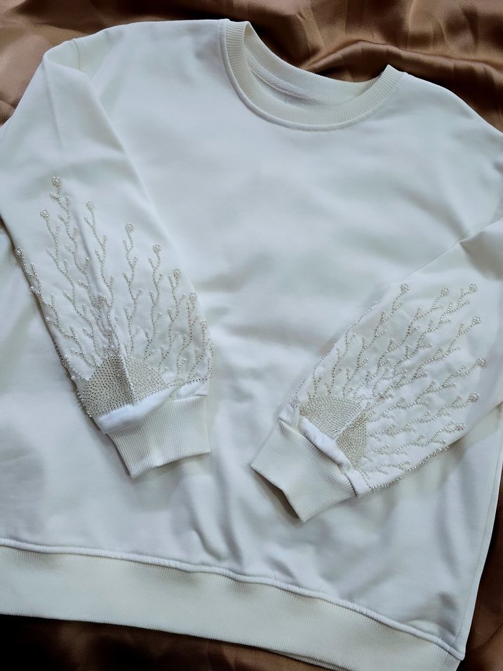 Kadın Beyaz boncuk işlemeli bluz - Görsel 2