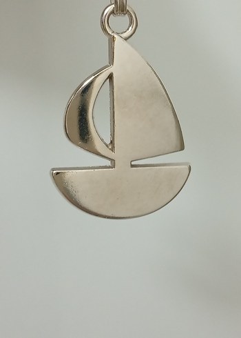 Minimalist Yelkenli Anahtarlık - Görsel 3