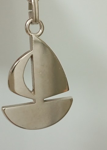 Minimalist Yelkenli Anahtarlık - Görsel 4