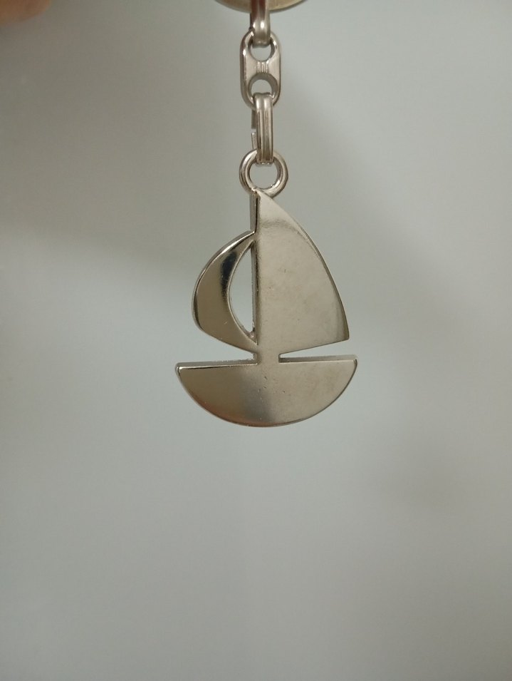 Minimalist Yelkenli Anahtarlık - Görsel 5