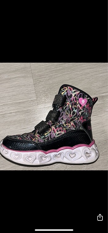 27 Beden Skechers Kız Çocuk Botu