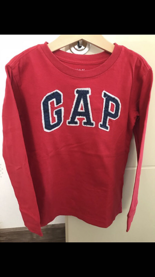 Gap kırmızı tshirt