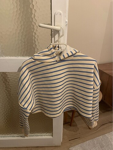 Mavi Çizgili Kapüşonlu Örme Sweatshirt