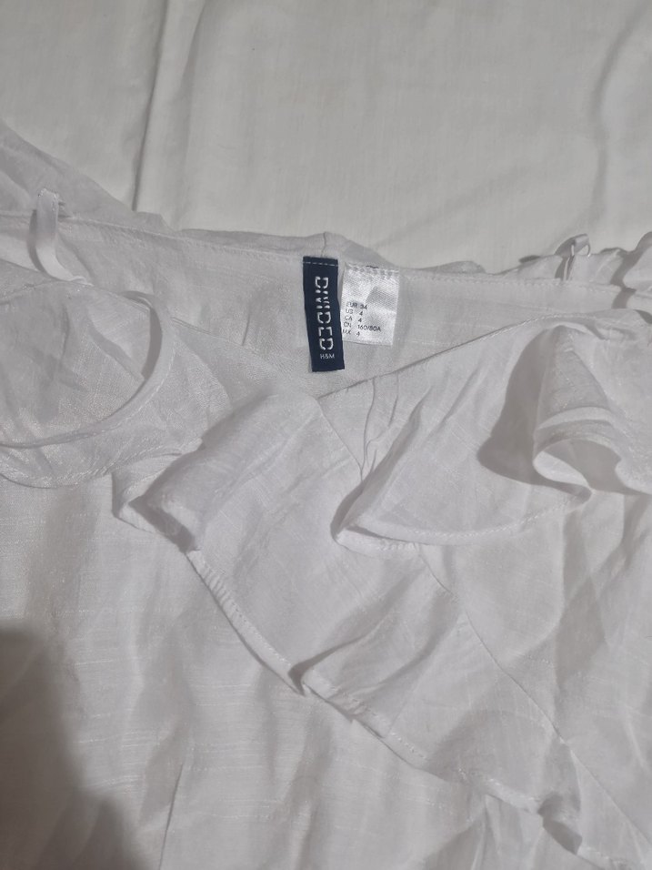 Kadın Beyaz Keten Fırfırlı Bluz - Görsel 2