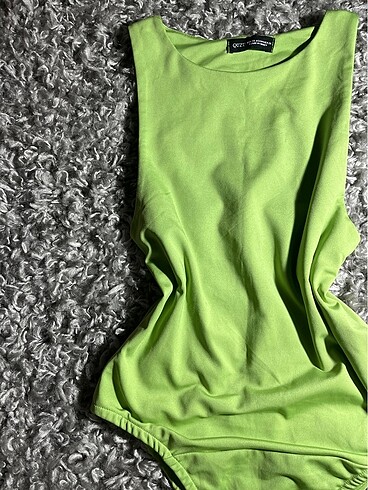 m Beden bodysuit