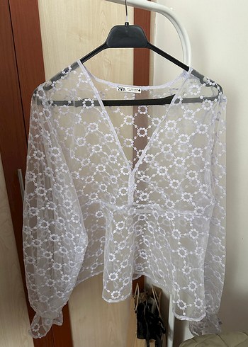 ZARA Dantel Detaylı Transparan Bluz