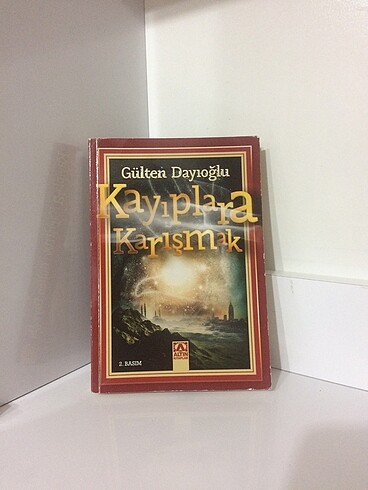 KAYIPLARA KARIŞMAK