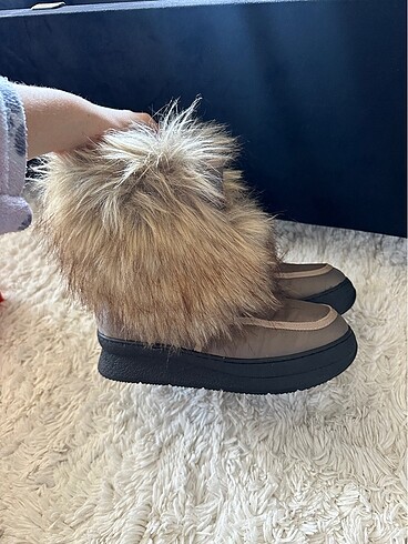 Zara Kar botu çizme