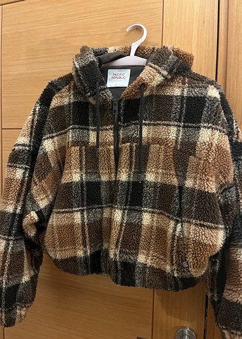 pull and bear pelus cekett
