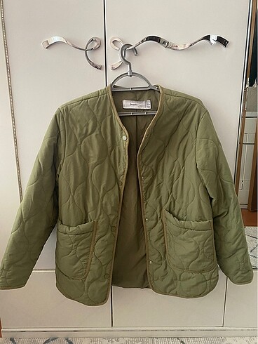 Bershka yeşil kapitone ceket