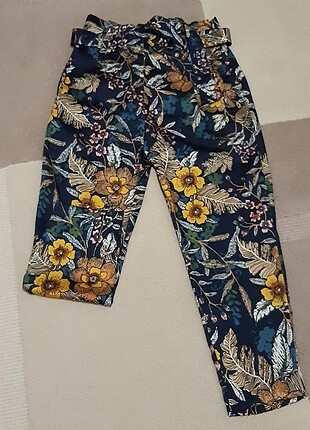 Stradivarius Çiçekli havuç pantolon