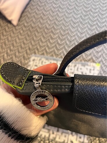  Beden Longchamp Pouch Çanta