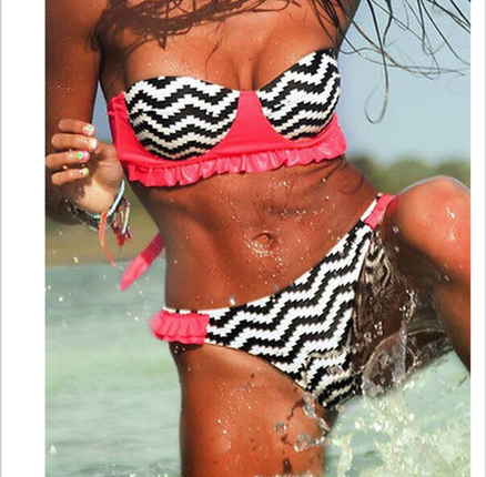 Sevimli fırfırli bikini