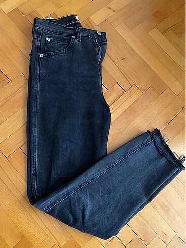 Pull and bear mom jean