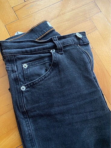 Pull and Bear Pull and bear mom jean