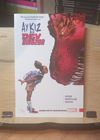 Ay Kız ve Dev Dinozor Cilt 1