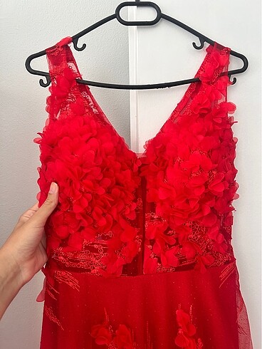 kırmızı gül desenli nişan düğün abiye elbise - Görsel 3