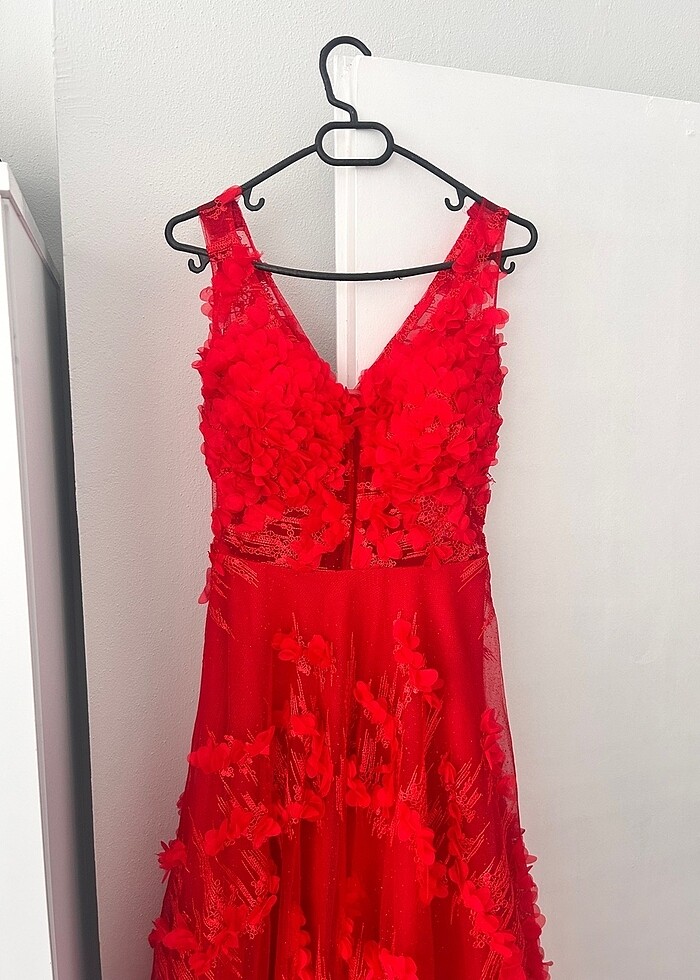 kırmızı gül desenli nişan düğün abiye elbise - Görsel 2