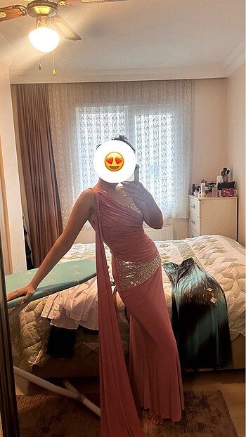 m Beden pembe Renk pembe taşlı pullu abiye kol detaylı elbise