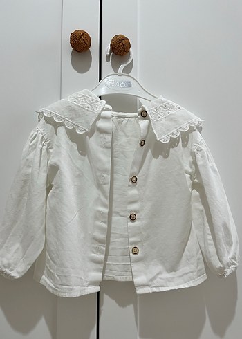Kız Çocuk Beyaz Fırfırlı Keten Gömlek - Görsel 3