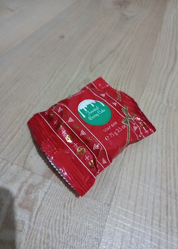 Oriflame Kırmızı duş jeli ve Sabun Seti - Görsel 3