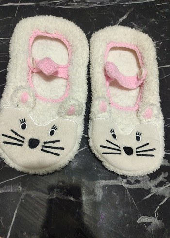 Kızlar için Pembe Nakışlı Sıcak Terlik 40 - Görsel 4