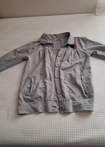 Gri Düğmeli Kız Hırka