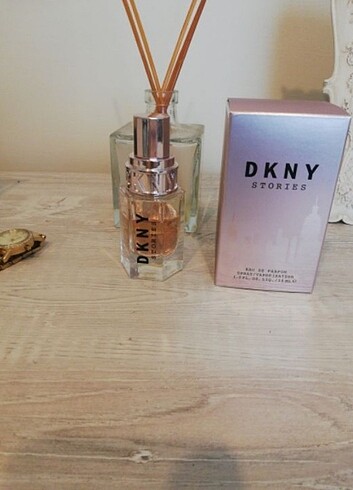 DKNY Stories parfüm