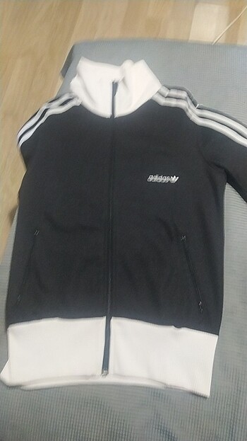 m Beden siyah Renk Adidas eşofman takımı 
