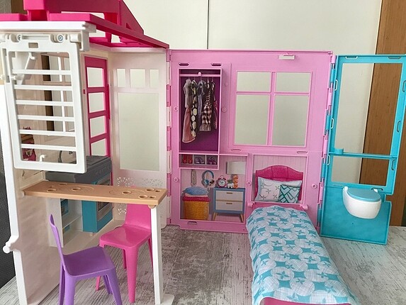barbie portatif ev