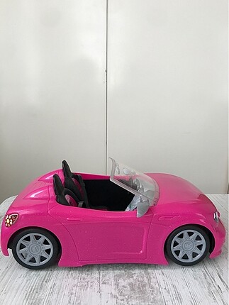 barbie arabası