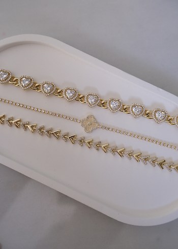 Beden Swarovski Model Kalpli Taşlı Bileklik