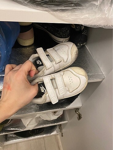 25 Beden Nike spor ayakkabı