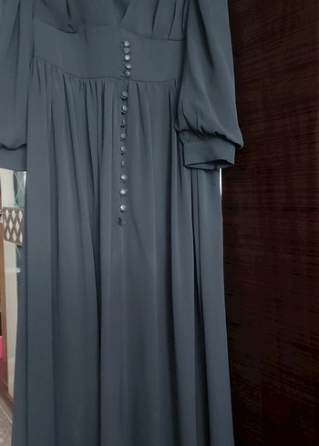 Siyah Uzun Kollu V Yaka Düğmeli Uzun Elbise - Görsel 2