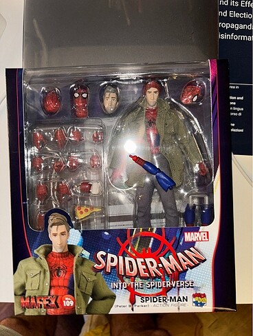 Mafex peter b