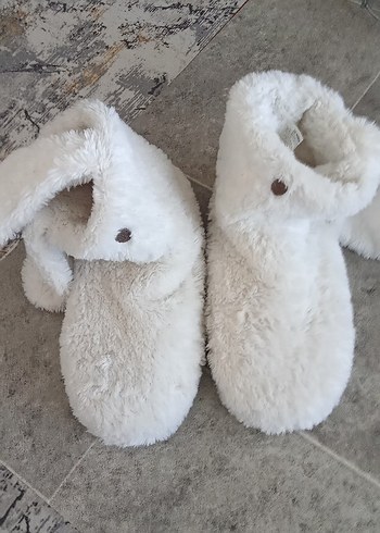 40 Beden Beyaz Peluş Ev Terliği 40-41