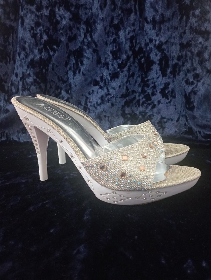 Beyaz Payetli Kadın Topuklu Abiye Terlik - Görsel 4