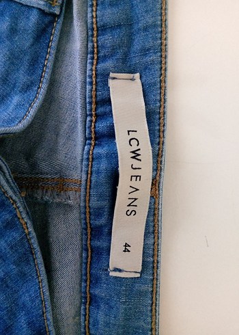 Mavi Kadın Midi Denim Şort - Görsel 2