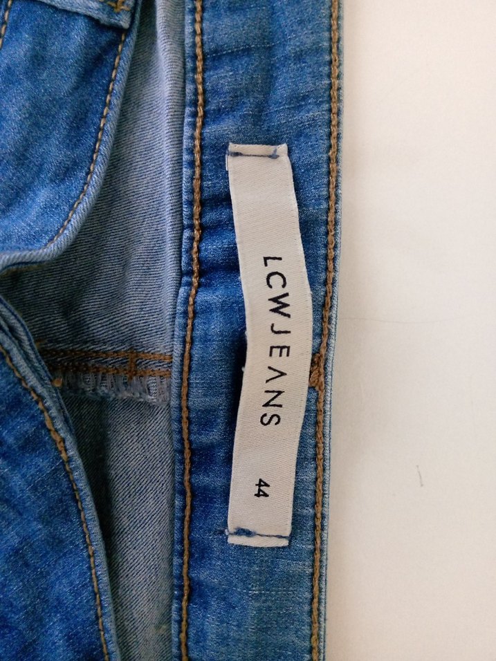 Mavi Kadın Midi Denim Şort - Görsel 2