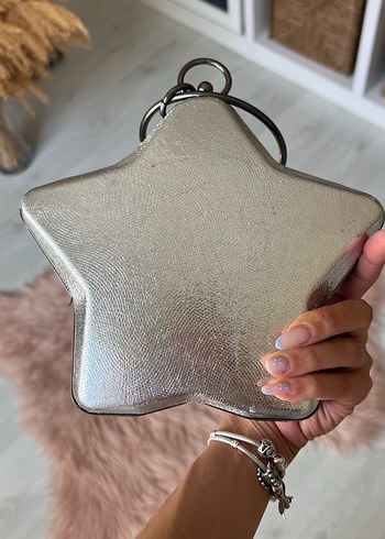 Zara Gri Yıldız Şekilli Metal Zincirli Kadın El Çantası