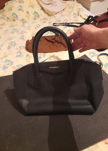 Givenchy Siyah Deri Kadın Çanta