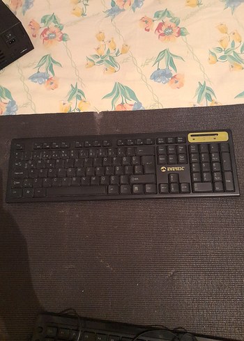 Everest KM-5535 Sarı Kablosuz Klavye - Görsel 2